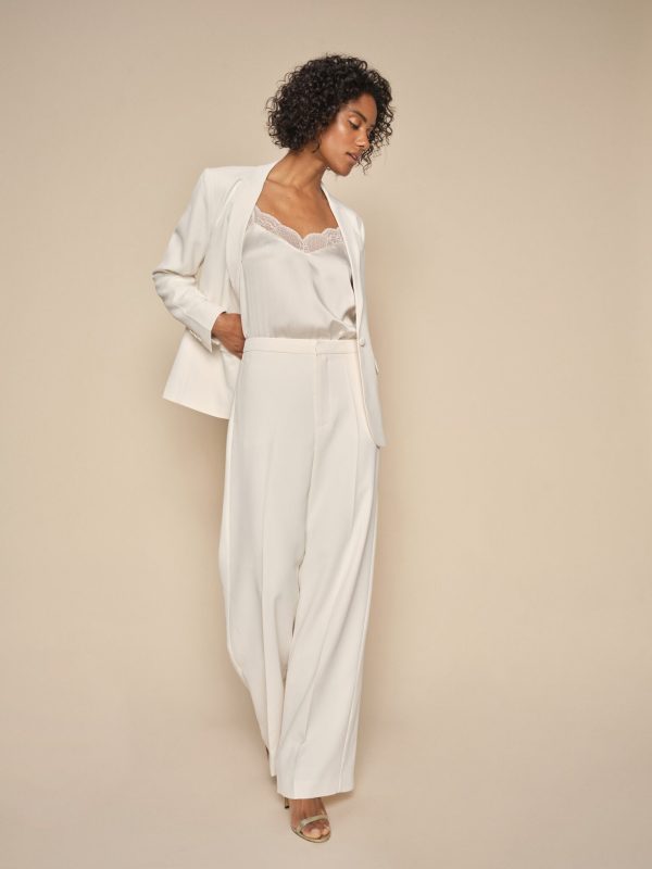 MMHBrave Velvet Blazer - Image 2