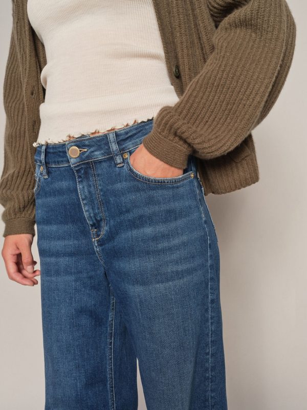 MMCarla Naomi Deluxe Jeans - Image 2